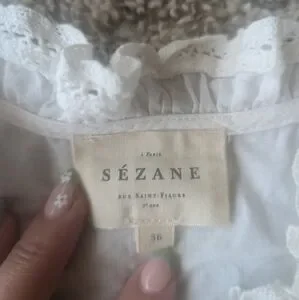 Sezane DEVENブラウス　サイズ36 m_66a82b0f014648ae78ac79ec.jpg